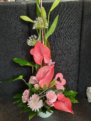 PINK PARADISE HEARTS AND FLOWERS VASE