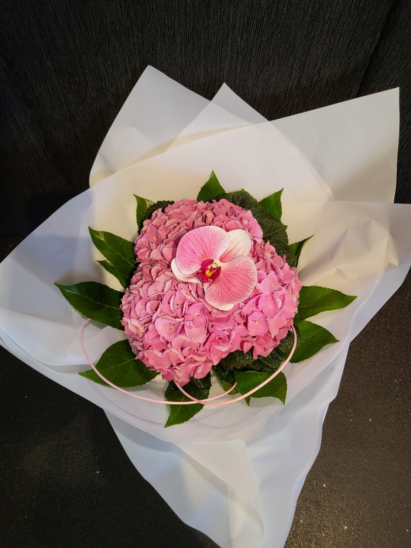 LUXURY HYDRANGEA AND ORCHID AQUAPACK