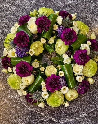 PURPLE AND WHITE SCOTTISH THEMED WREATH