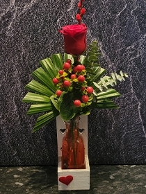 VALENTINES VINTAGE BOTTLE DESIGN