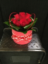 Be my Valentine 6 x red rose coral pink hat box