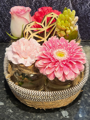 FUNKY GROUPED BOTTLE SEAGRASS BASKET WITH GEOMETRIC WOODEN HEART DESIGN