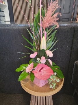 HEARTS AND FLOWERS PEARL HATBOX