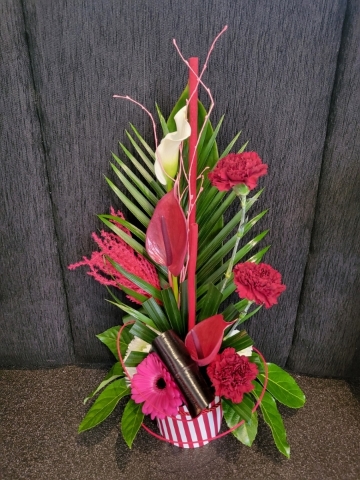 HOT PINK AND RED TROPICAL POPCORN POSEY