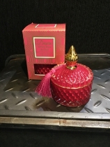 ROSE AND OUD GLASS JAR CANDLE